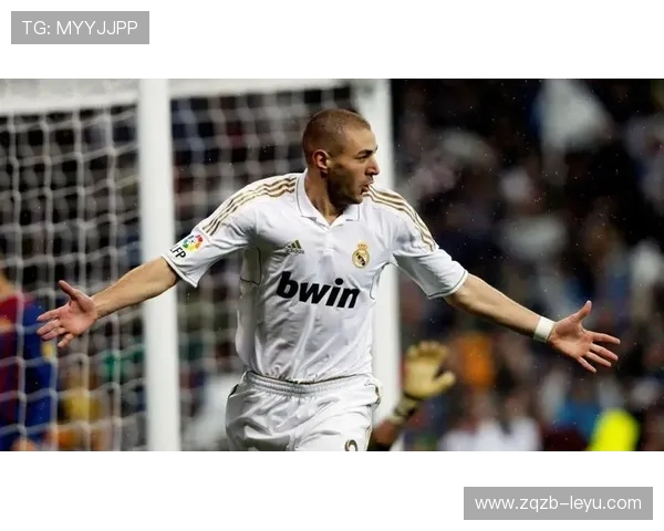 本泽马荣膺金球奖:法国前锋成就辉煌时刻 本泽马荣膺金球奖:法国前锋成就辉煌时刻