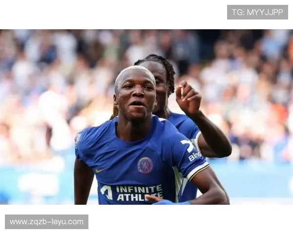 凯塞多防守端表现亮眼,成球队后防中坚力量 凯塞多防守端表现亮眼,成球队后防中坚力量